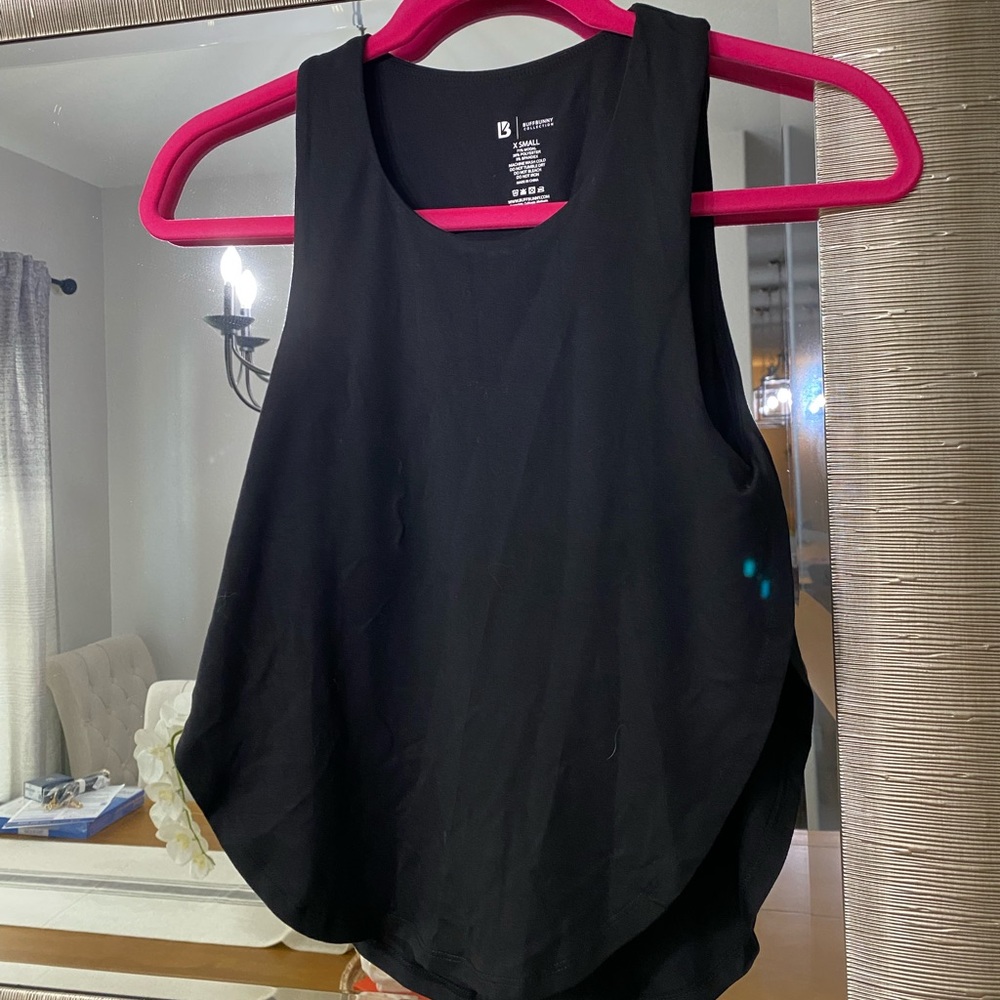 Buffbunny black top with sports bra underneath